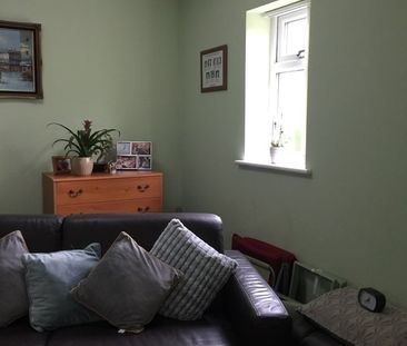 Studio Flat, Lea Yield Close, B30 - Photo 5