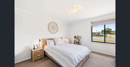 Three Bedroom Home - South Tamworth - Photo 3