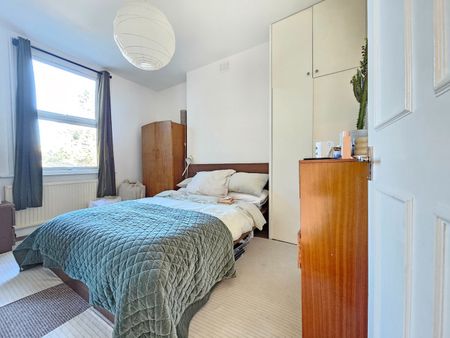 2 Bed Flat, Thistlewaite Road, E5 - Photo 5