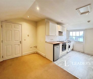apartment to rent London Road, Cheltenham, Gloucestershire, GL52 - Photo 3