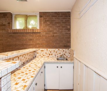 All Inclusive Spacious Bachelor Unit For Rent!! - Photo 1