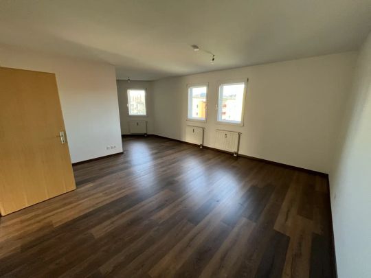 GERÄUMIG & HELL | Unbefristete 3-Zimmerwohnung - Photo 1