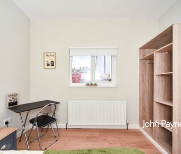 House Share to rent - Admaston Road, London, SE18 - Photo 1