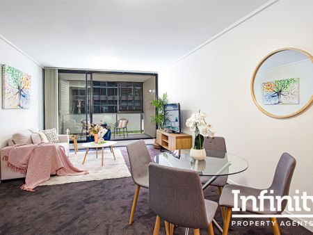 CHIC ONE-BEDROOM APARTMENT IN ALEXANDRIA - Photo 4