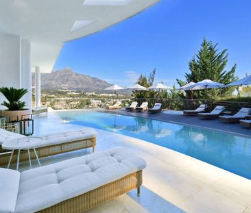 7 bedroom luxury Villa for rent in Nueva Andalucia, Spain - Photo 4