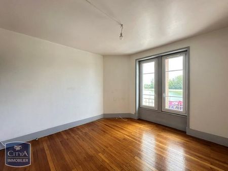 Location Appartement 5 pièces 121m² MACON 71000 - Photo 2
