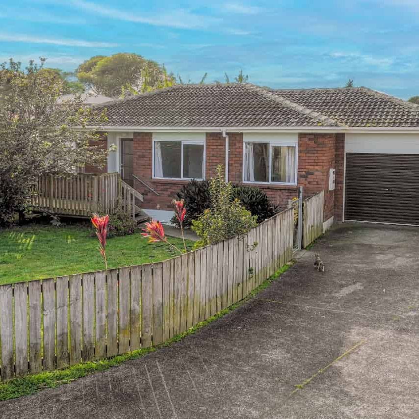 Renovated home in Otara - Photo 1