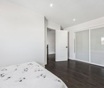 For Lease - 11 Pietro Drive, Vaughan, Ontario - Photo 5