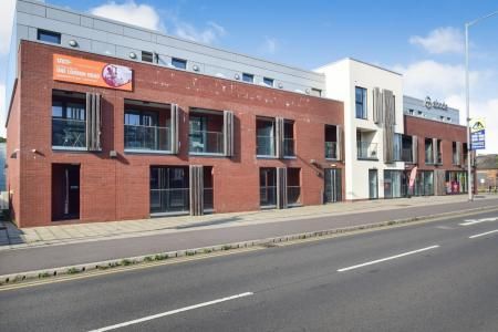 London Road, Newcastle-Under-Lyme, ST5 - Photo 5