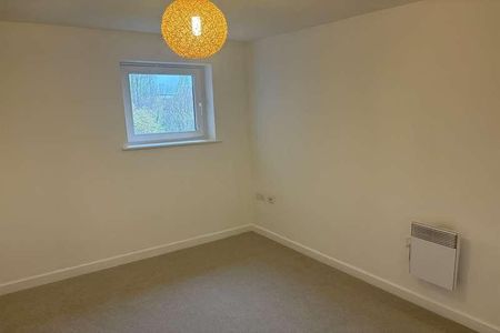 Poole, BH15 - Photo 2