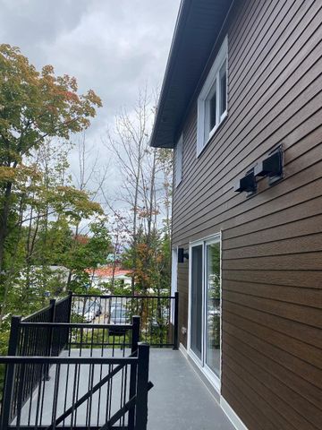 Appartement - 02-592 Rue St-Charles S. - Photo 2