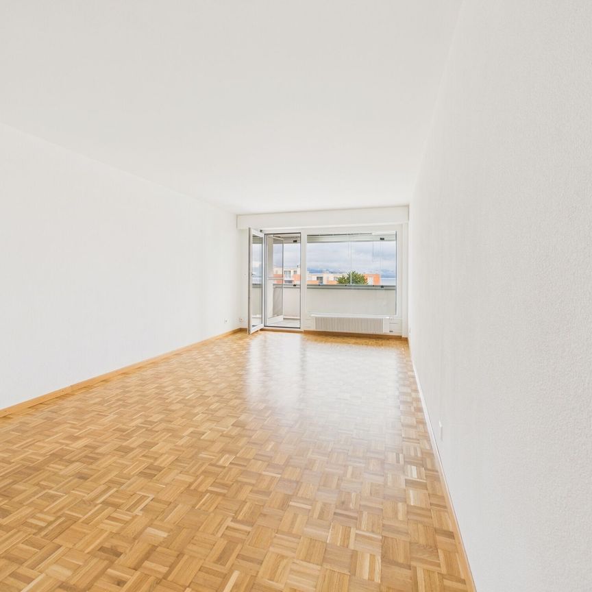Luminous 3.5-room apartment with beautiful view in Wädenswil - Photo 1
