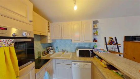 Location appartement 4 pièces - 81.04m² à Chatellerault (86100) - Photo 2