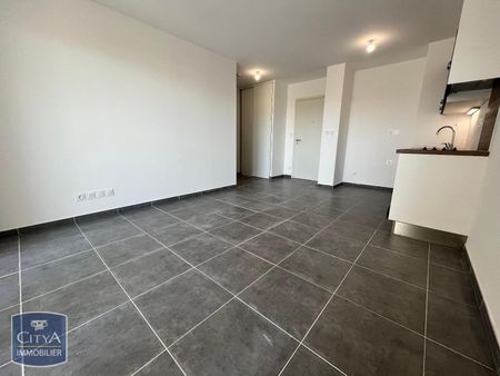 Location Appartement 2 pièces 43m² ARLES 13200 - Photo 3