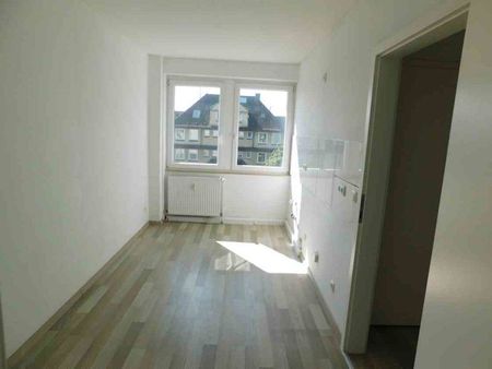 Schöne 2-Zimmer-Whg. ! - Foto 5