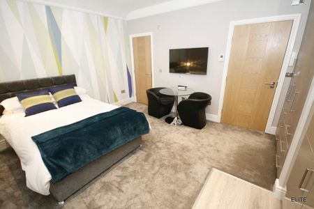 Studio to rent - Photo 3