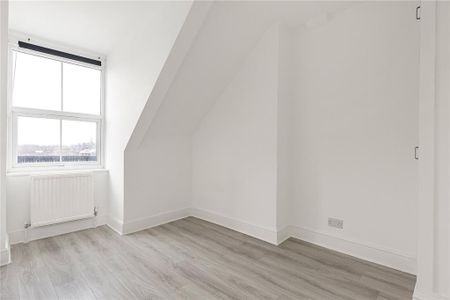 1 bedroom penthouse to rent - Photo 2