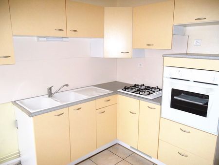 Location Appartement 2 pièces 44m² RIORGES 42153 - Photo 4