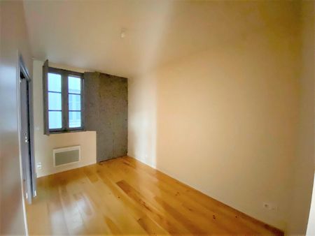 location Appartement T2 DE 65.04m² À BAYONNE - Photo 2