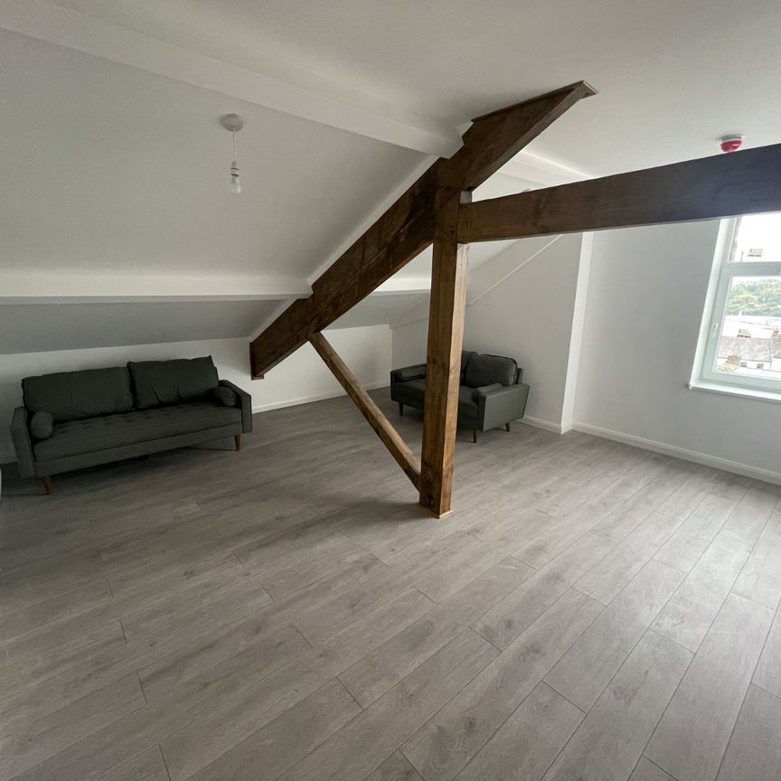 Market Walk, Huddersfield, HD1 - Photo 1