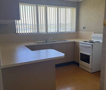 GREAT UNIT WITH LOVELY OUTLOOK - Photo 4