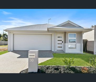 1/8 Garden Pl, Nambour, Qld 4560 - Photo 6