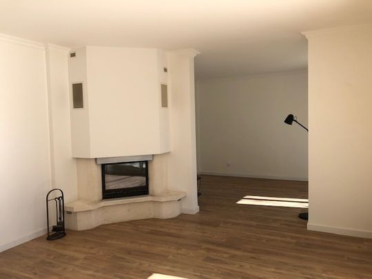 Location Maison 6 pièces 162m² CERNAY LA VILLE 78720 - Photo 1