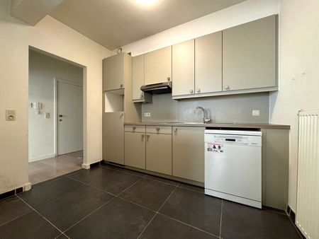 Te huur: gelijkvloers appartement in centrum Aalst - Foto 4