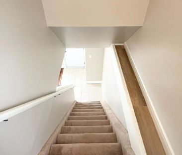 212 BRUNSWICK CRESCENT - Photo 5