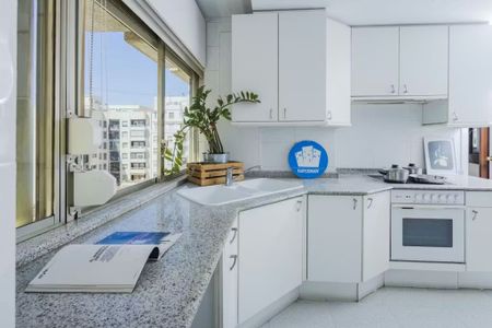 Carrer dAlvaro de Bazan, Valencia, Valencian Community 46010 - Photo 2