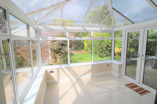 Sharoe Green Lane, Fulwood - Photo 1