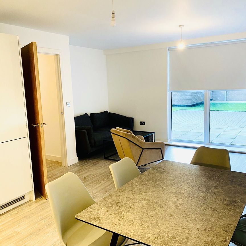 2 Bed Flat, Middlewood Plaza, M5 - Photo 1