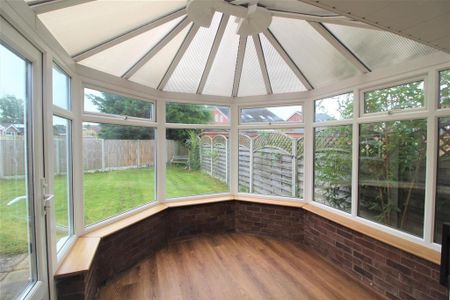 2 bedroom semi-detached bungalow to rent - Photo 2