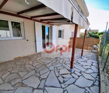 Location Appartement 1 pièce 32m² ST LAURENT DU VAR 06700 - Photo 2