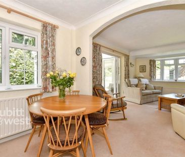 3 bedroom detached bungalow to rent - Photo 1