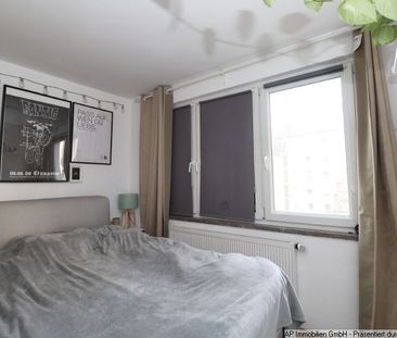 NEUSTADT - Der Klassiker: 2 Zimmer, Küche, Bad, Balkon - Photo 1