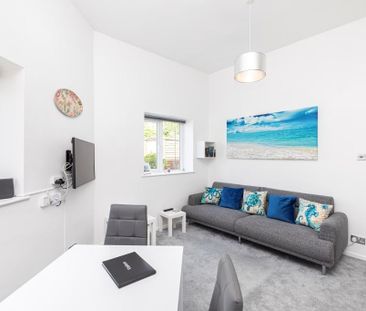 2 bedroom ground floor flat to rent - Photo 5