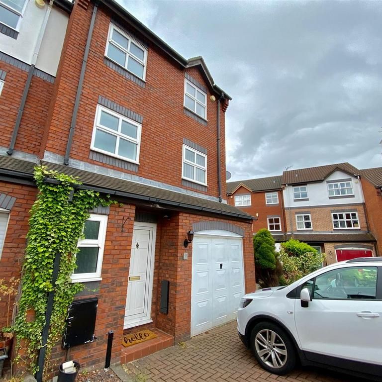 3 bedroom townhouse to rent - Photo 1