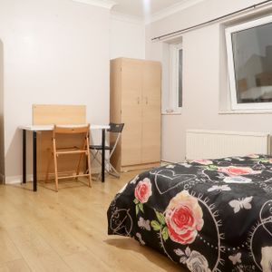 RM3 Colebert Avenue | Bethnal Green | London | E1 4JP - Photo 2