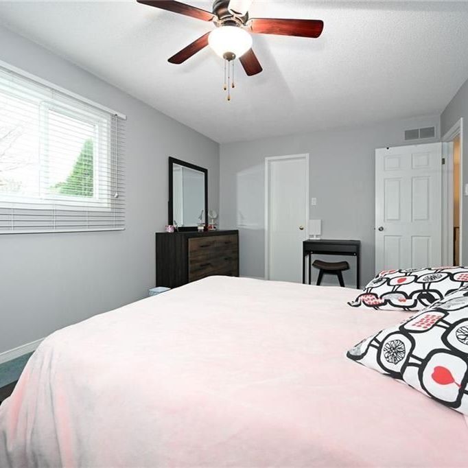 For Lease - 8 Buss Court, Thorold, Ontario - Photo 1