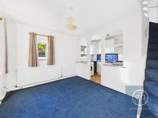 Peerless Drive, Harefield, Uxbridge, UB9 - Photo 1