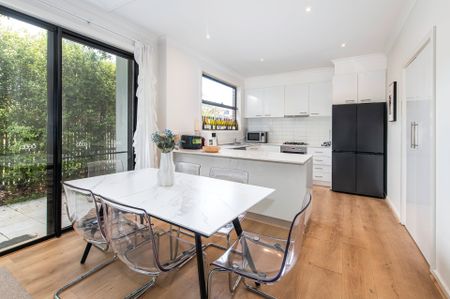 Modern Three-Level Townhouse in Prime Box Hill High Zone - Photo 4