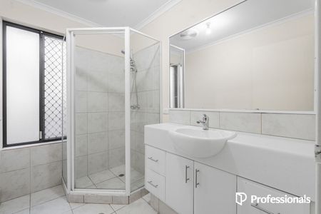 Well-Presented 3 Bedroom Home in a Prime Karrinyup Location - Photo 4