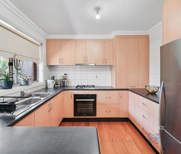 3 BEDROOM HOME WITH SIDE ACCESS AVAILABLE - Photo 5