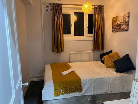 Patten House, Green Lanes, London, N4 - Photo 3