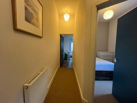 Woodland Terrace, Flat 3, Plymouth - Photo 2