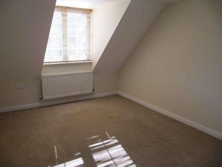 Highpath Way, RG24 - Photo 2