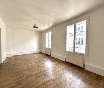 APPARTEMENT F1 - HYPER CENTRE - Photo 3