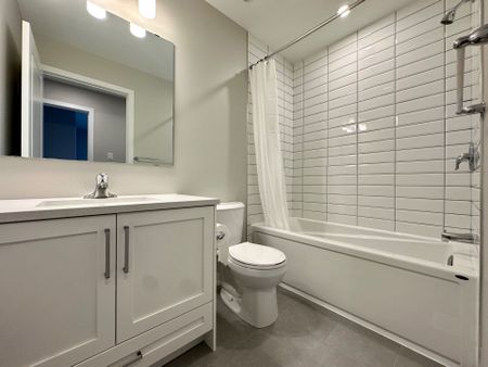 For Lease - 1047 Acoustic Way, Blossom Park - Airport and Area, Ontario - Photo 4