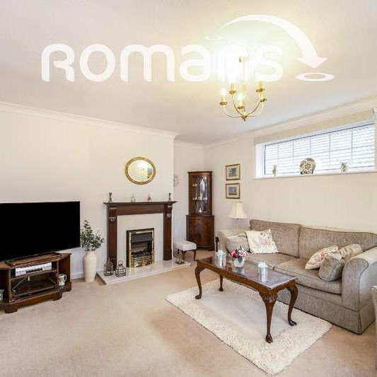 Parkway, Crowthorne, RG45 - Photo 1